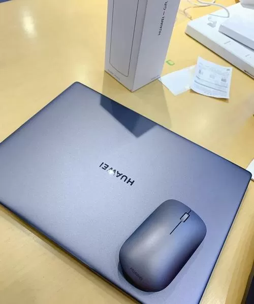 华为matebook14可以边充电边玩吗