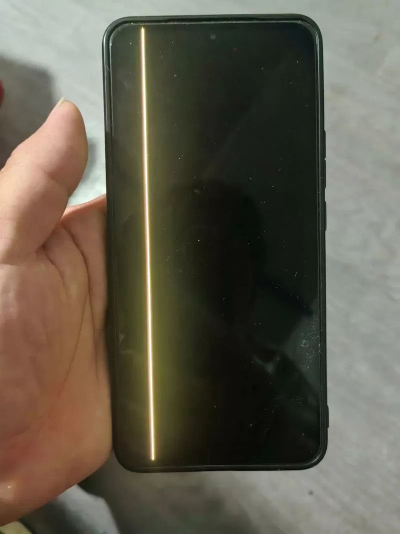 vivo手机屏幕下面出现一条线