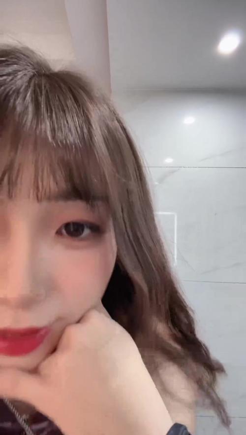 77直播美女