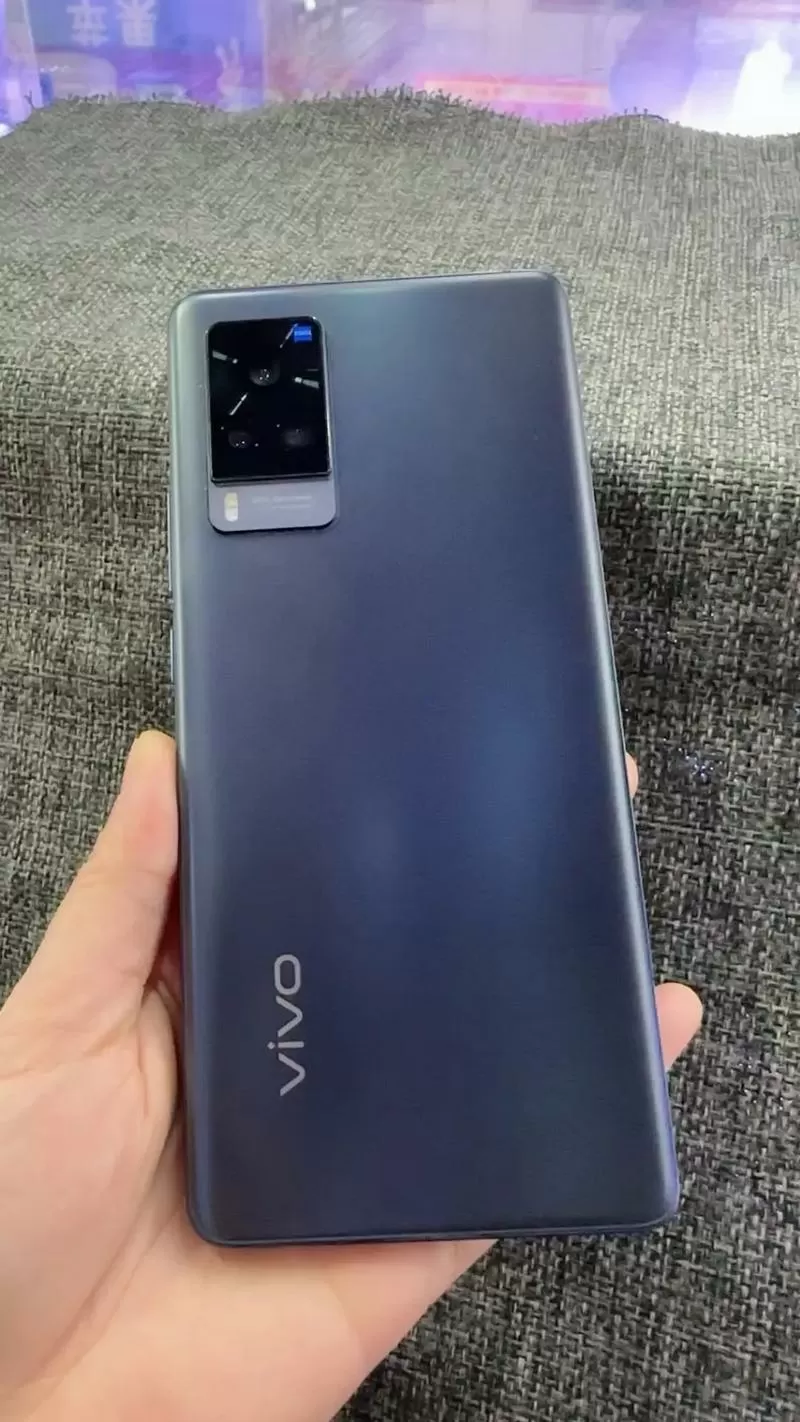 vivo手机曲面屏好还是全面屏好游戏截图