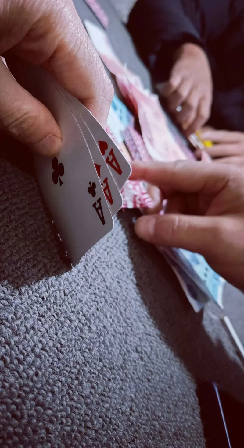 炸金真人炸金花