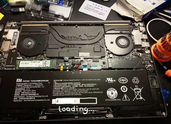 小米笔记本后盖怎么拆