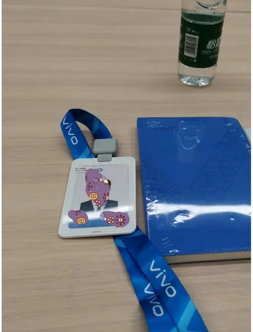 vivo手机玩第五人格卡怎么办