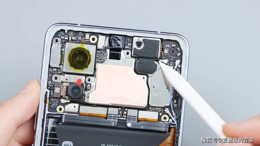 红米k80取卡孔在哪