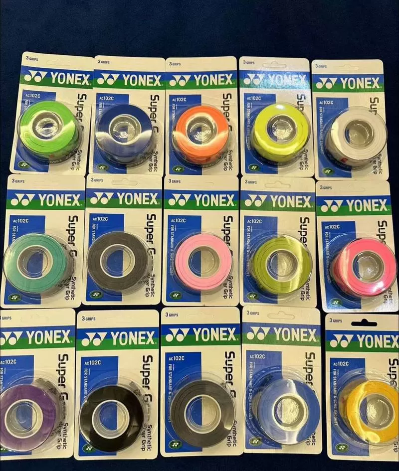 羽毛球拍买回来要上手胶吗