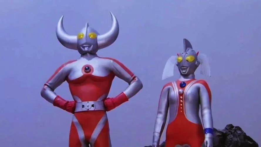 奥特之父打奥特之母