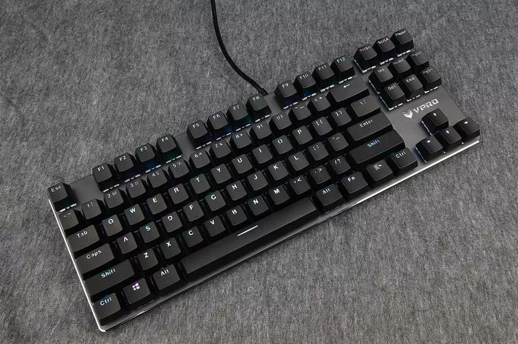 雷柏v500键盘调灯光