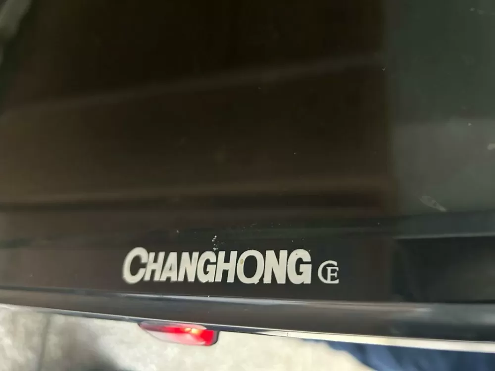 电视机中间有一道竖线