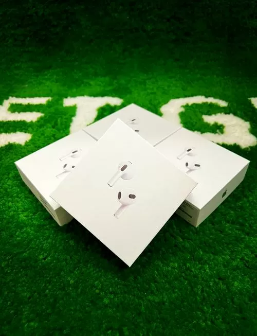 airpods3和4的尺寸一样吗