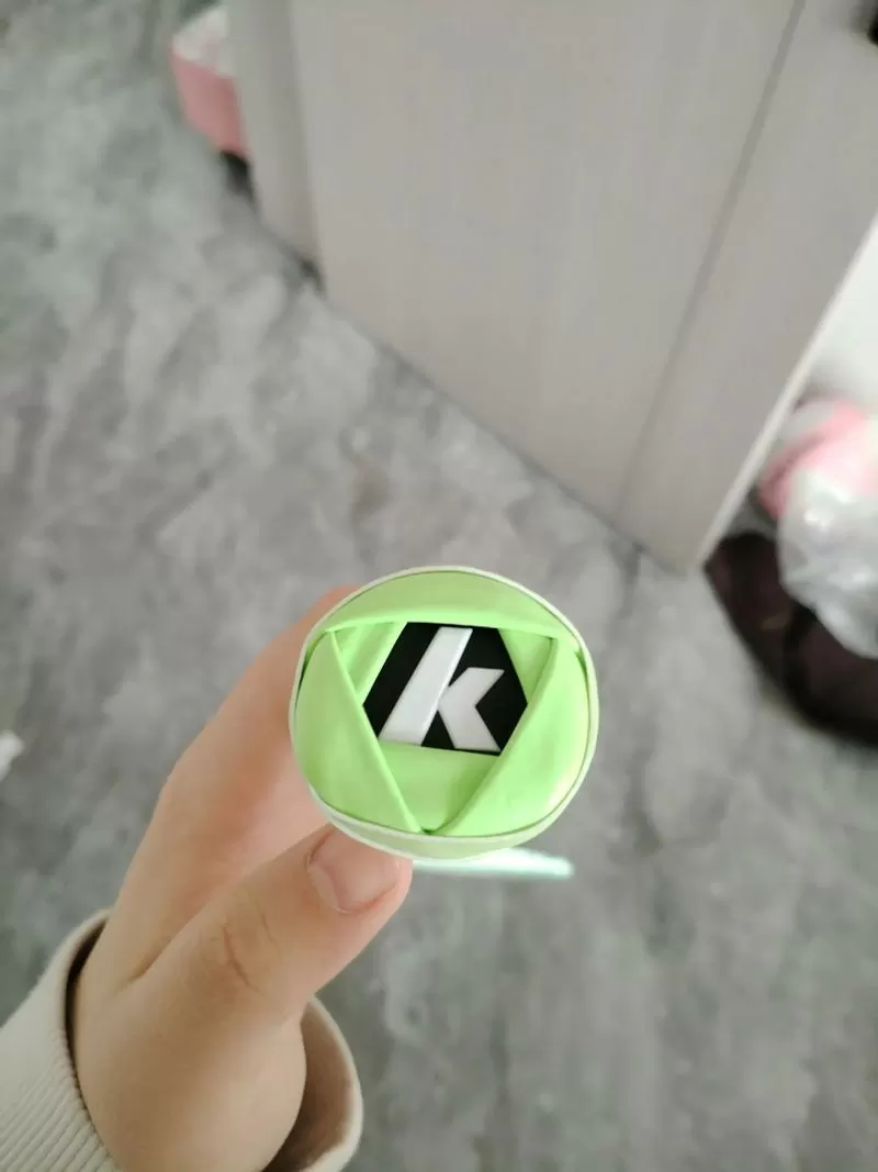 羽毛球拍买回来都需要缠手胶吗