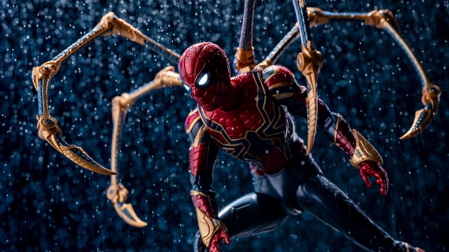 钢铁蜘蛛侠无敌版