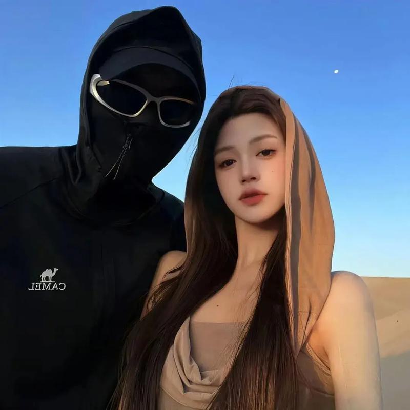 独一无二的情侣头像真人一人一半恩爱愿逞强的你身边