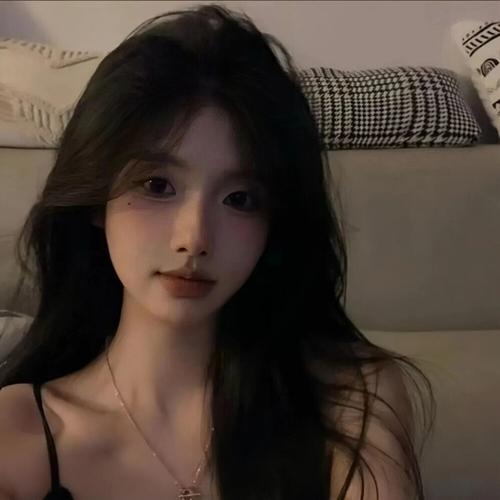 2023很酷的女头真人很霸气永远会因为温柔而心动