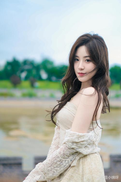 唯美小清新美女图片真实一点的性感撩人的可爱女生