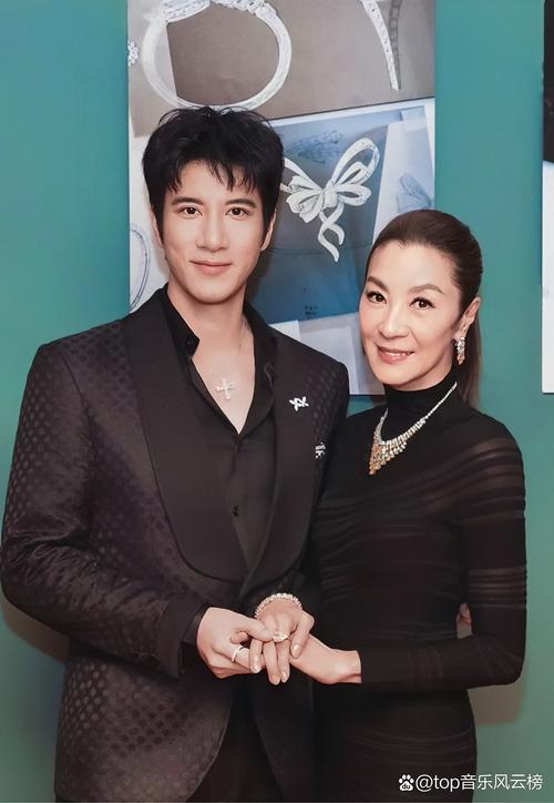我成了过气影后的经纪人