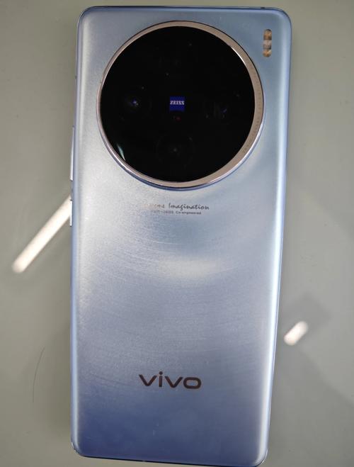 vivo方形摄像头手机是什么型号