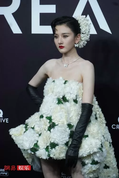宋祖儿尖叫之夜红毯生图