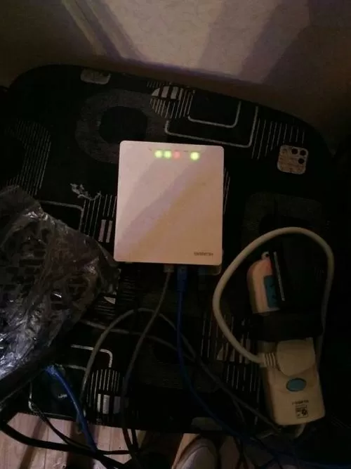 wifi盒子上los闪红灯