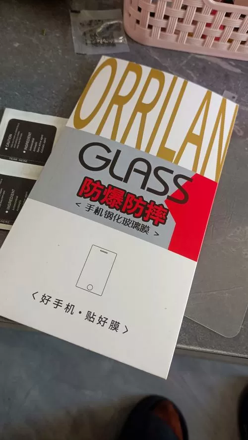 vivo自带膜不撕掉再贴钢化膜