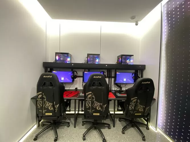 网吧模拟器包间酒店怎么解锁