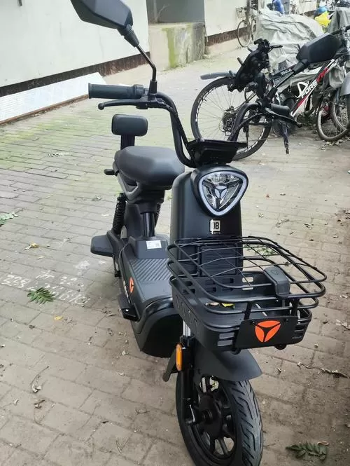 雅迪酷骏怎么绑定手机