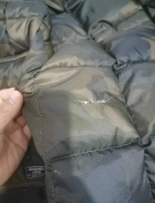 羽绒服有划痕怎么消除