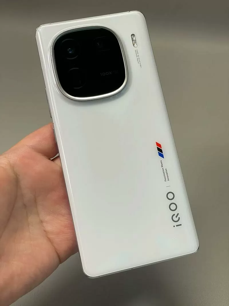 iqoo12pro宽度