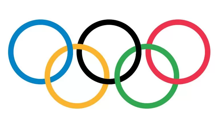 五个圆圈中间一个圆圈的游戏
