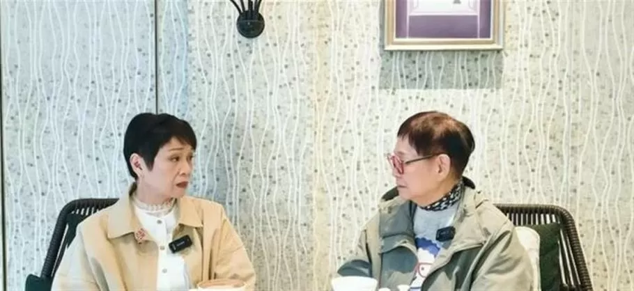 女星放弃抢救老公遭儿子责怪