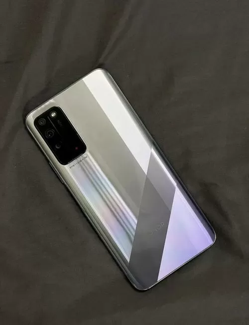 荣耀x10很耐用吗