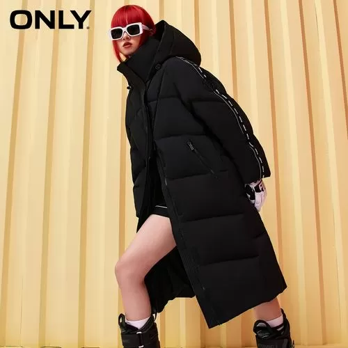 only黑色羽绒服长款不带毛领