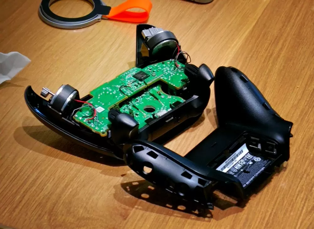 xbox手柄怎么拆开