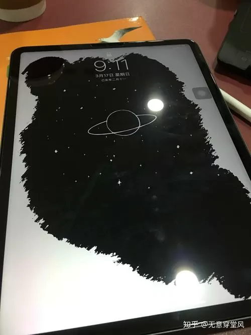 苹果平板屏幕出现黑色阴影