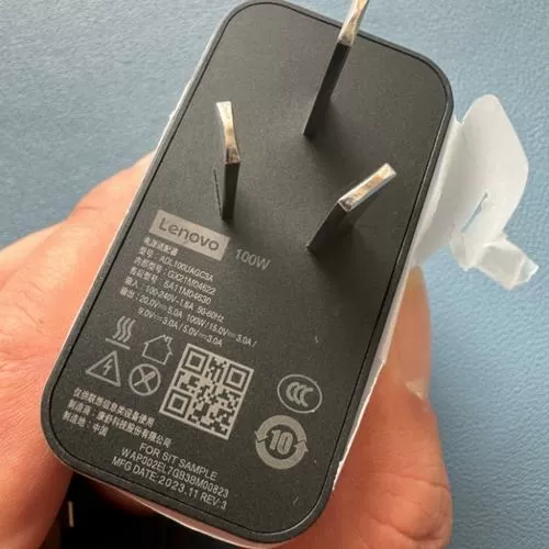 联想小新能用充电宝充电吗