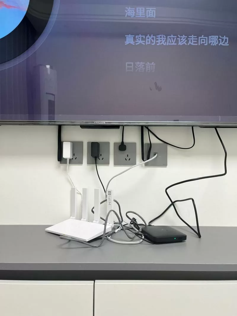 路由器不能放在电视旁吗
