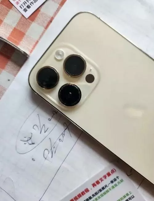 苹果手机摄像头脱落怎么办