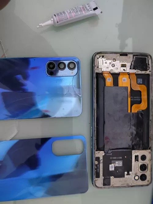 opporeno4后壳维修多少钱
