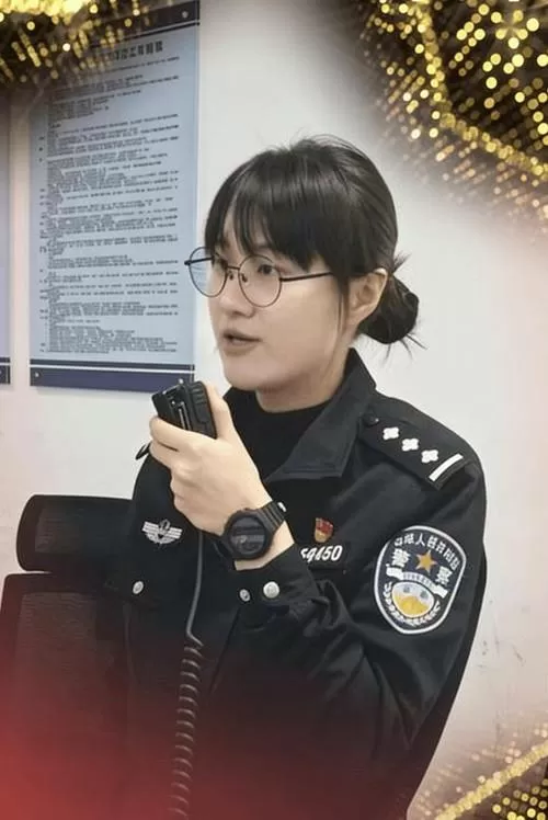 询问女嫌疑人需要女民警在场吗