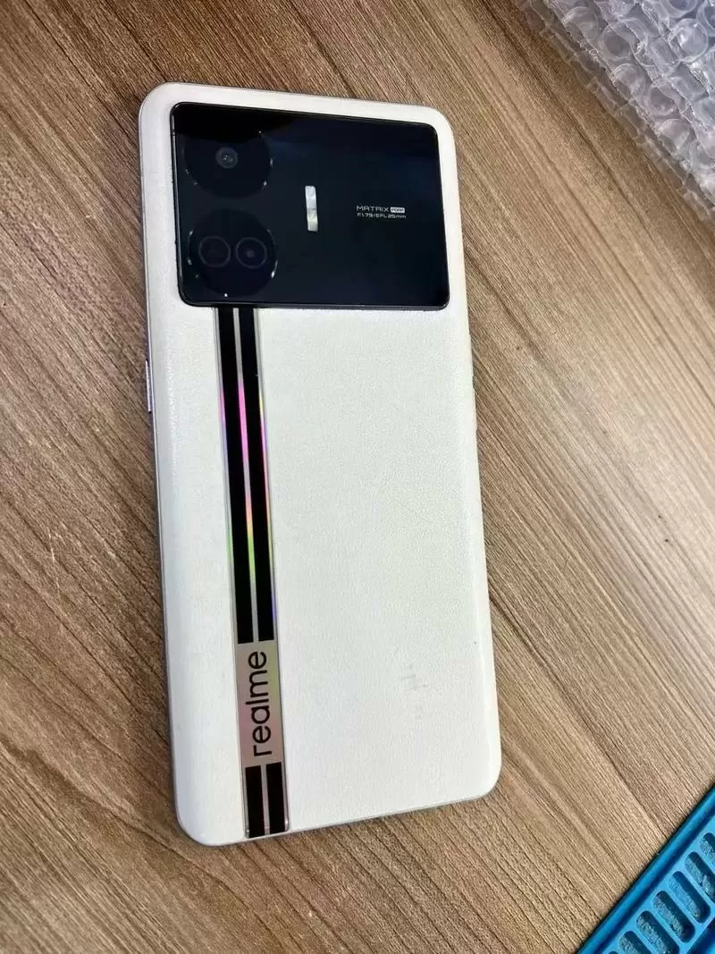 真我gt neo5 se