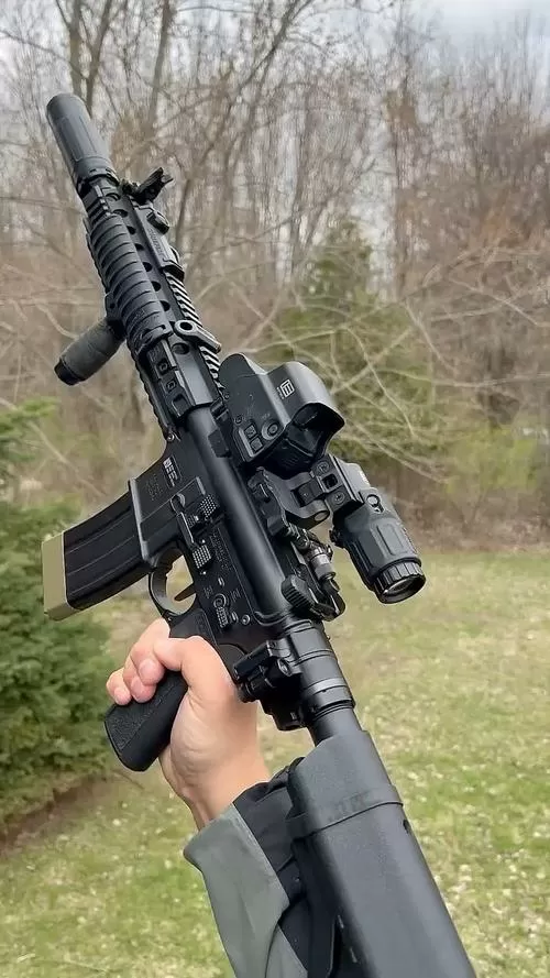 KM家的MK18